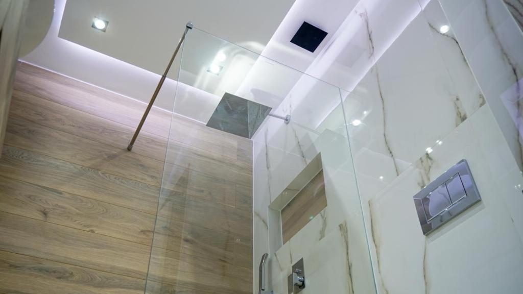 P&k Design Ltd Flats *